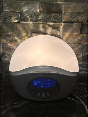 Lumie Bodyclock Active SAD Sunrise FM Radio Alarm Clock / Nature Sounds w/ bulb